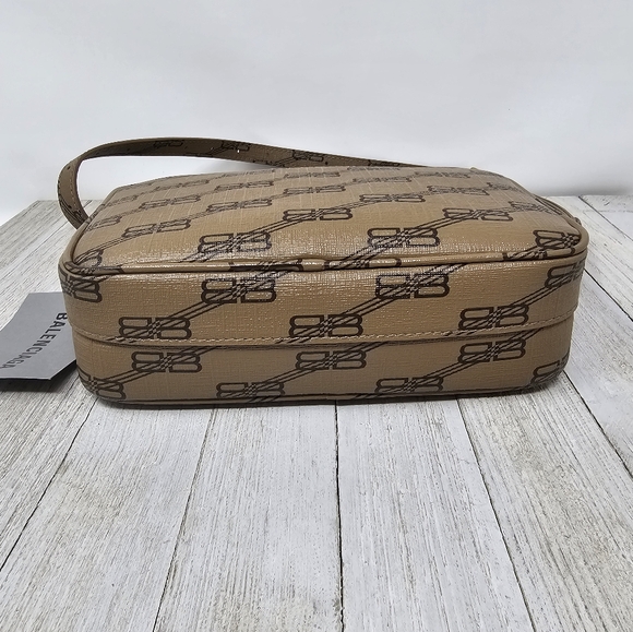 Balenciaga Camera Bag BB Monogram Coated Canvas - Picture 11 of 16